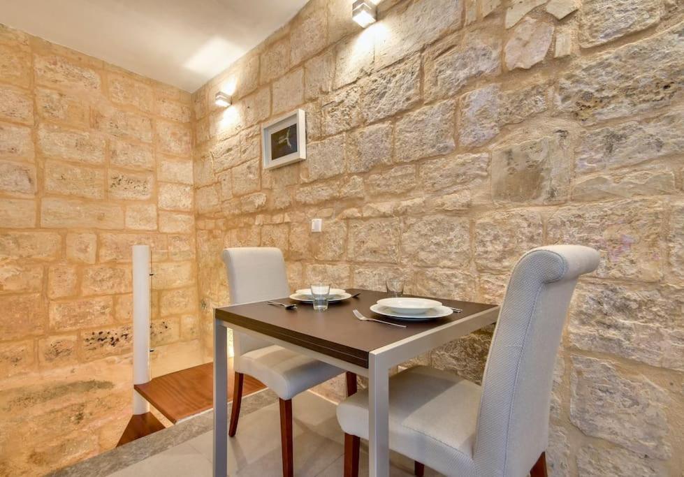 Orangery 101 - Duplex Studio * Valletta